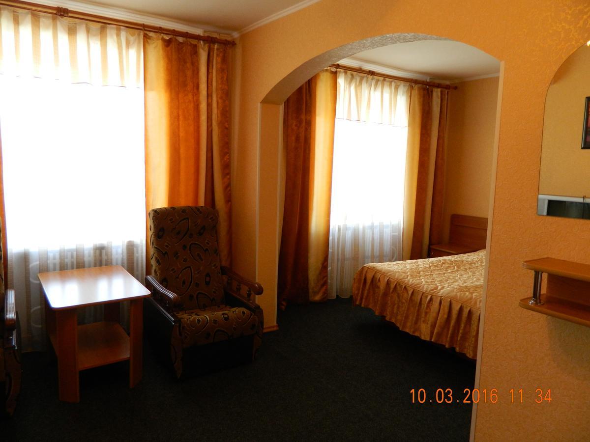 Hotel Druzhba Oleksandriia ภายนอก รูปภาพ